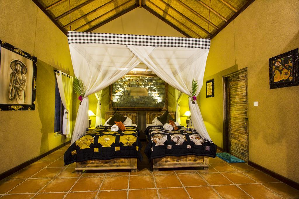Global Royal Pemuteran Hotel Exterior photo